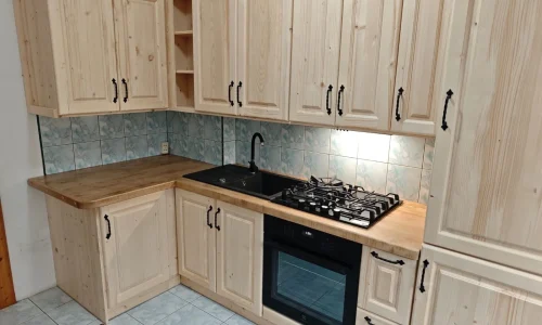 kuchnia-swierkowa-blat-jawor-stolarz-zakopane