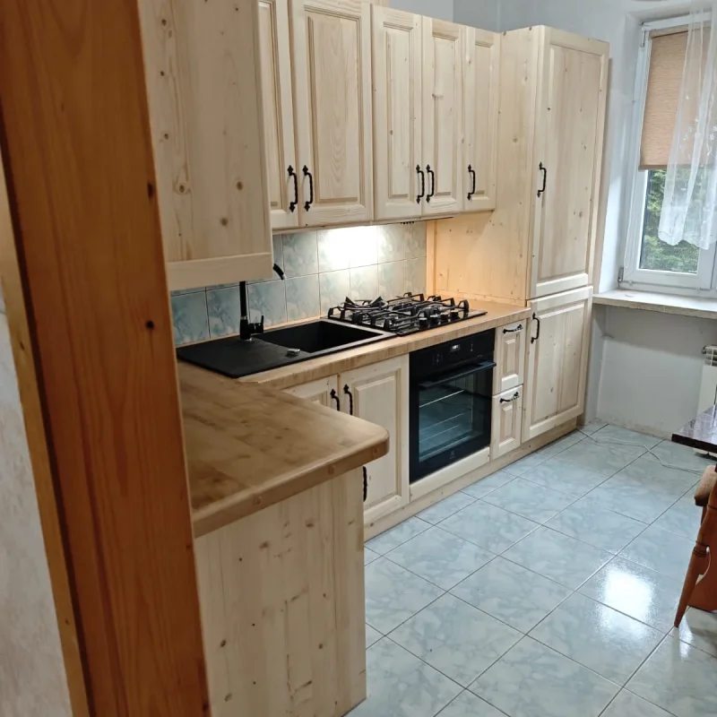 kuchnia-swierkowa-blat-jawor-wykonanie-zakopane